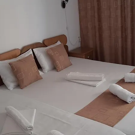 Casa de hóspedes Timona- De Inchiriat 3*