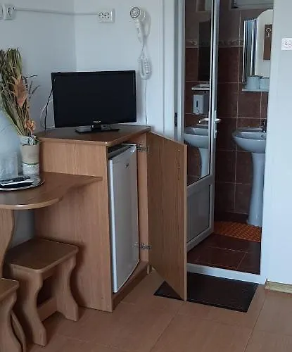 Timona- De Inchiriat 招待所