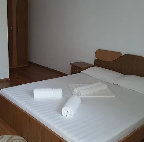 Timona- De Inchiriat