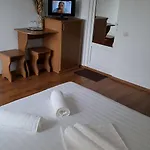Timona- De Inchiriat Guest house 3*