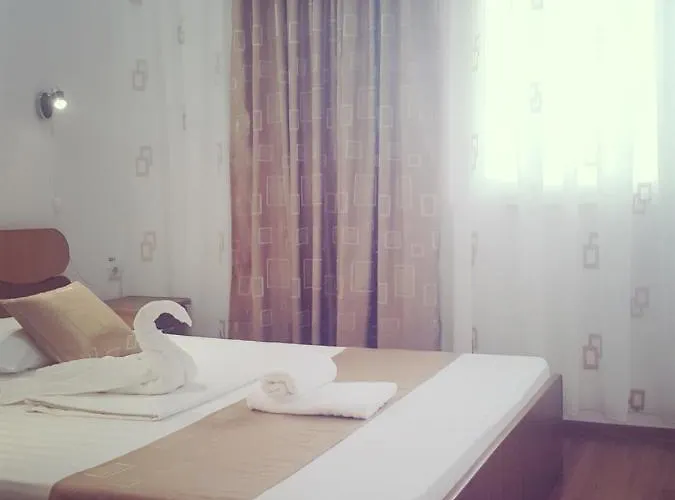 Timona- De Inchiriat קוסטינסטי