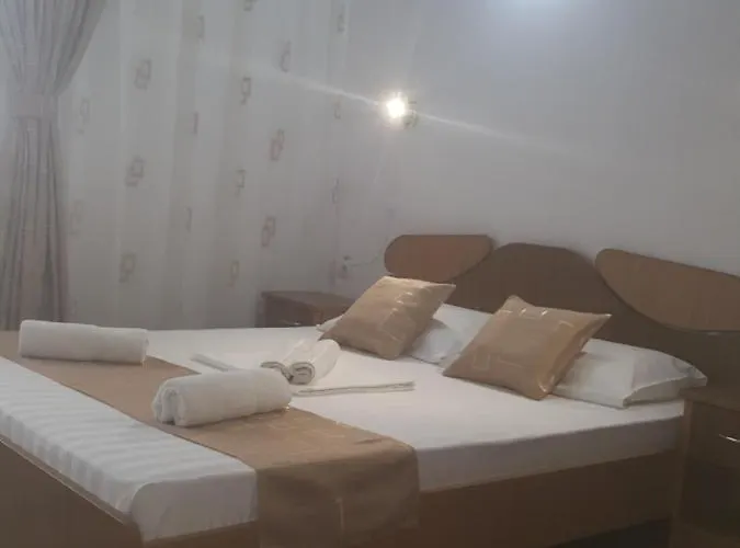 Timona- De Inchiriat 3*