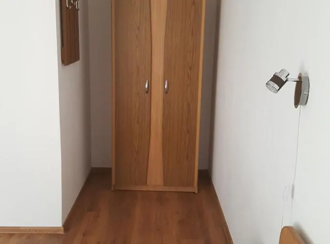 בית הארחה Timona- De Inchiriat 3*