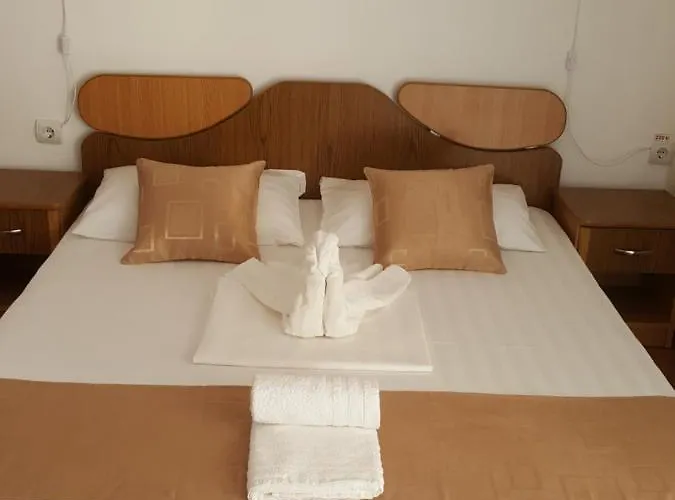 Timona- De Inchiriat 3*